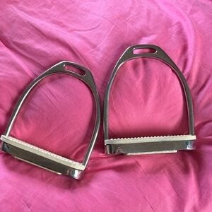Centaur Stirrup Irons